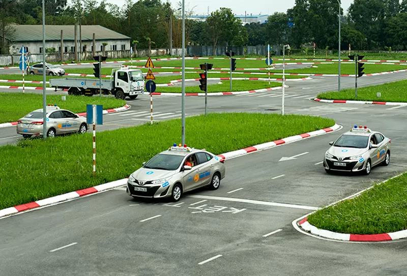 Hạng B số tự động